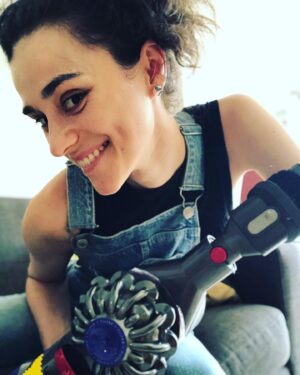 Rebecca Liddiard Instagram - Visited the #danfortheastartsfair  and bought myself some housecleaning jewelry. @tatapari 

Support your local artists!!!