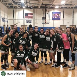 Rebecca Lobo Instagram - Posted @withrepost • @nwc_athletics From 0-20 to the Class S State Semifinals!! Huge 49-44 OT win over East Hampton tonight!! #ShotOfTheDay #ctgb #RunToTheSun #Mohegan