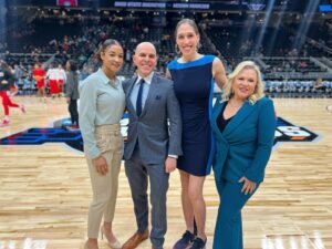 Rebecca Lobo Instagram - There’s nothing more fun in our business than calling big events with incredible teammates. So so so so stoked to go on this journey again with these awesome women and our dynamite crew. It starts today at 4PM ET on ABC. Let’s goooooooooo