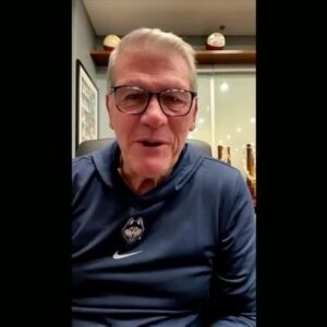 Rebecca Lobo Instagram - Coach Auriemma agreed to do a zoom interview with me for @espn before catching the @uconnwbb team plane. But all he had to frame the shot was his phone… and books. #MoreBooks