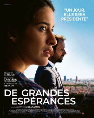 Rebecca Marder Instagram - Le 22 MARS au cinéma!!!! 
De grandes espérances, de Sylvain Desclous
Hâte!!! 🎥💣🌊❤️‍🔥
Avec @benjaminlavernhe @emmabercot 
#MarcBarbé
@pascalelso 
« Un thriller politique passionnant” Télérama
“Diaboliquement efficace” Le Parisien