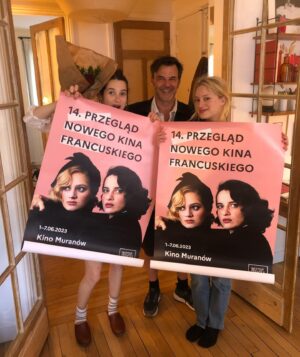 Rebecca Marder Instagram - 🚀Notre Crime🚂
🥹Around the world! 🌏 

@ozonfrancois 
@nadiatereszkiewicz 
@felix_flp 
@isabelle.huppert 
@andre.dussollier 
@danyboon 
@edouard.sulpice 
@suzannedebaecque @mandarin_cietv @gaumont_