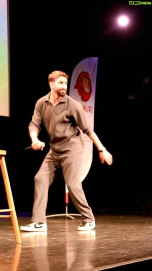 Redouane Behache Instagram - Quand on s’insulte n’entre pas dedans ✅ NOUVEAU SPECTACLE « tendance » À PARIS AU @theatrelerepublique ⚠️ SAMEDI 27 AVRIL lien réservation billetterie (dans ma bio) #ouaicestbon #mwanamboka #humour