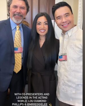 Reggie Lee Instagram - #FBF What an absolute honor for this immigrant kid from the Philippines 🇵🇭 to present THE first live and in person #FilipinoAmericanHistoryMonth at the #WhiteHouse with @tiacarrere #LouDiamondPhilipps @jenniferpazofficial @julesaurora and @chris.chatman  on November 28th, 2023.  Because of all the threats of government shutdowns we had to do this a month later - Filipino time indeed😜. Thank you @jtedibenito for inviting us to participate in this historic moment.  You are a rockstar producer and a visionary. And because I’m always terrible at commemorating and taking pics - thank you friends for sharing yours with me. 🙏🏽🤣. What a moment!! And it all ends with a cupcake. 🧁 🇵🇭🇵🇭🇵🇭🇵🇭🇵🇭🇵🇭🇵🇭🎉🎉🎉🎉🎉🎉🎉

Thank you to @themestizola for my beautiful classic barong!!! 

📸 : @jenniferpazofficial @julesaurora @janetrnepales @rubenvnepales