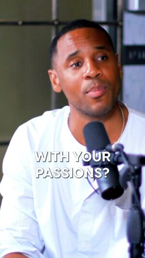 Reggie Yates Instagram - 🚨Ask yourself: does your job align with you passions or is it time to LEAVE? @regyates you can catch the full conversation on my podcast 🙏🏽