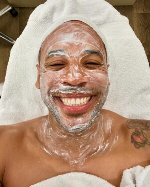 Reggie Yates Instagram - Adult life be like…