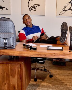 Reggie Yates Instagram - Inspired. Focused. Energised. New York never disappoints. Thanks for having me @montblanc #inspirewriting #montblanclibraryspirit