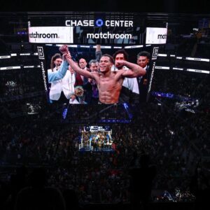 Regis Prograis Instagram - Exactly one month on since a tremendous build-up culminated in a sold out night at the @chase_center 👏👏 @realdevinhaney @regisprograis 

Big fights await both men in 2024 🤜🤛 #DevinHaney #RegisPrograis #Boxing