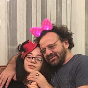 Reha Özcan Instagram - Bugün dünya kız çocukları günüymüş…🌸🍀🥰🧿