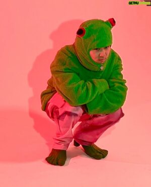 Reiji Okamoto Instagram - 🐸