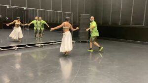 Reina Hidalgo Instagram - 🐛 Behind the Scenes… 🦋
Day 1 Draft of the #Oscars2022 choreography for @sebastianyatra #DosOruguitas performance. 

Choreographer: #EboniNichols
Contributing Choreo
🕺🏽 @leomoctezuma & 
💃🏽 @reinahidalgo521 

It’s always been a dream for me to Dance on the Oscars. I just have never had the opportunity to even audition. You have to trust the universe tho… And being able to contribute Choreo with Reina & Eboni, and see it on stage/TV performed by two beautiful dancers surpasses the dream. 

Grateful for long lasting real friendships that bring us together for epic and beautiful moments like this. The synergy and love in the room while creating this piece was literally priceless. 

If you haven’t seen the @theacademy awards yet, please check it out! 

#Nothing2ProveOnly2Share #LeoMoctezuma #ReinaHidalgo #EboniNicholsChoreography #reinahidalgochoreography #leomoctezumachoreography #LeoMoctezumaChoreo #Oscars #OscarPerformance #BehindTheDance #ADancersRight
