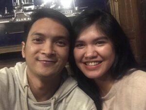 Reiner Manopo Instagram - sumpah demi apapun baru semalem kita cerita2 kangen banget kalo ada kamu de pasti seru bgt, kita ngerasa kaya ada yg aneh aja ga seperti tahun2 sebelumnya natalan 😭
eh pulang dr acara aku tidur malah mimpi kamu jelas bgt dtg diacara jg, tiba2 di meja makan tempat kita duduk2 terus ada kamu senyum2, fix kangeeen de @keziamnp 😭😭😭😭❤️❤️❤️
semoga kamu tenang disana yah, dilapangkan kuburnya, diterangkan kuburnya dan diberikan surgaNYA aamiin ya Allah🤲🏼😇
we love you deee @keziamnp 😘😘❤️❤️❤️
#brother #sister #love #familia #manopo