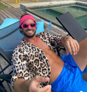 Rémi Notta Instagram - Festival de Couchella comme ça en République dominicaine dans la villa saison 7 🔥🔥 #lavilla #lavilla7 #republicadominicana #fun