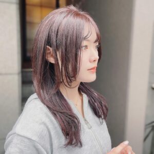 Rena Hasegawa Instagram - New hair💖前髪〜

相田さんいつもありがとうございます♪
@aidaman321 

#レイヤーカット #レイヤー　#ウルフカット #ウルフ