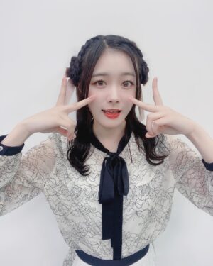 Rena Hasegawa Instagram - リンカイ！Project『弥彦巫子』ちゃんを演じさせていただきます！
これからよろしくお願い致します！

巫子ちゃんヘアに近い羊ヘア＆メイクさんから🎀おかりました〜🐏💭

#リンカイPJ #リンカイ　#弥彦競輪場 
#弥彦巫子　#競輪　#声優　#羊ヘア