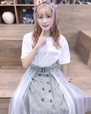 Rena Hasegawa Instagram - moon*Pou のロゴが出来たよ🎀

かわいい〜💭

#声優　#ファンクラブ　#ファンミ　#ぽんミ　#ぽぽ　#ゆめかわ #🎀