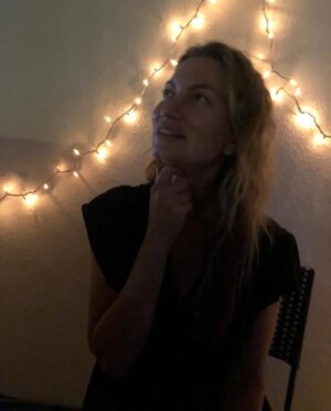 Rena Riffel Instagram - Celebrating Independence Day 🌖 A view from the balcony ✨the moon is lighting up the sky. No fireworks needed 🎉 Happy 4th of July #4thofjuly #sky #moon #fireworks ❤️🤍💙🇺🇸