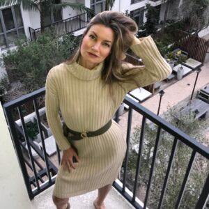Rena Riffel Instagram - Earth day wearing an earth tone sweater dress 🥦🥒🥬My local Farmer’s Market has a hand washing station and it is a joy to support local farmers #dress by @femmeluxefinery @femmeluxeusa #luxgalusa #earthday #staysafe #stayoptimistic #farmersmarket #sweaterdress #earthyvibes #cooking