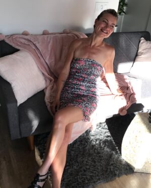 Rena Riffel Instagram - It’s still fun to dress up while staying safer at home 🎀 Even walking down to get my mail while wearing my new Summer dress felt refreshing - just to get out and about. Thanks to my collab with #femmeluxusa for getting me out of my well-worn sweatpants and into something pretty and form fitting 🌸 Check out @femmeluxefinery #fashion #inspiration #saferathome #roses #clothes #wellness