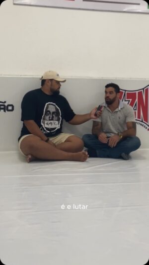 Renan Barão Instagram - Pega a visão desse pequeno bate papo com o Ex-Campeão do UFC Renan Barão, que agora entra para o meio político e fala um pouco sobre sua trajetória e planos para o futuro.