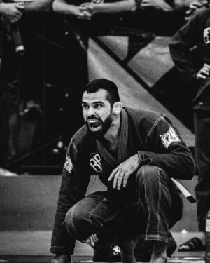 Renan Barão Instagram - Pois eu não confiarei no meu arco nem a minha espada me salvará .🙏

📷. @paulojoseretratosesportivos