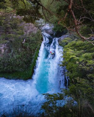 Renan Öztürk Instagram - One of the best parts of this trip to Chilean Patagonia was meeting passionate local kayakers @nicomdelarosa and @jlancasterkayaker and witnessing them interact with the Baker River and its tributaries. ~

Rio Baker remains one of the undammed and free flowing rivers in the world do to the hard work of kids like these! ~
Follow them as they continue to advocate for this river with @westonboyles and the @riostorivers project. 

With @jamesqmartin @chrisburkard @standtallest and crew