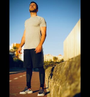 Renato Godinho Instagram - Este ano vou estar presente na Bimbo Global Race.

No dia 24 de setembro adorava ver-vos a todos em Belém para participarem nesta corrida solidária.

Correr, caminhar, sozinho, em família ou com amigos, podemos todos contribuir para esta causa. Até os mais pequeninos vão ter oportunidade de se juntarem à corrida e disfrutarem de imensas atividades.

Por cada participação, a Bimbo irá doar 20 fatias de pão à Rede de Emergência Alimentar, e quantos mais formos, melhor.

 

Quem aceita o meu convite? Vemo-nos dia 24?

 

Inscrevam-se aqui: https://xistarca.pt/eventos/bimbo-global-race-2023

 

#THEGOODWESHARE #YOURUNWEDONATE #BIMBOGLOBALRACE #BIMBOGLOBALRACE2O23 #bgr23