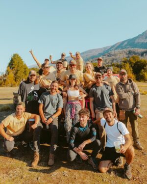 Renato Quattordio Instagram - Refo 2023 ♻️♻️♻️

Una vez más ‼️ junto a @trownheadwear tuvimos una jornada de reforestación en el Lago Steffen, donde se en diciembre del 2021 se incendiaron más de 8mil hectáreas. Plantamos más de 5.500 árboles nativos: coihues, cipreses y ñires; con el objetivo de recuperar y preservar la naturaleza de nuestra Patagonia. 

Gracias @trownheadwear @jeep_argentina @stanley_arg @parquesnacionalesar @fundacionparques_ar @tomi.south 

Gran iniciativa para tomar un rol activo en la preservación y cuidado de nuestra tierra 🌎 🤍

Enormes las fotos de @m.j.fotografia & @tadeotranche 

Más info en www.trown.com.ar ✅
