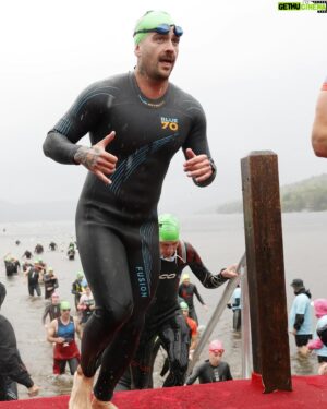 Renaud Blanchet Instagram - Ironman 70.3 Mont-Tremblant ✅ 

Mais quelle expérience incroyable! Un test de caractère du début à la fin. Une nage dans un lac complètement chaotique, 90km de vélo sous une pluie torrentielle et 21.1km de course le sourire fendu jusqu’aux oreilles.

J’ai savouré chaque moment, même lorsque c’était difficile. Une édition dont tous les participants se rappelleront. 

Un gros merci à tous les gens sur place pour vos encouragements. Vous n’avez pas idée à quel point ceux-ci sont appréciés sur le parcours.

Merci à @tri.vince de chez @bartcoaching pour l’encadrement et la préparation. Merci @g.sm1th de m’avoir transmis ton savoir sur ce sport. Merci à @spineti de m’avoir montré et partagé la discipline à l’entraînement. Merci @andrefelixmartin pour la préparation physique. Merci @didier.jean.564 et @maudelorme d’avoir pris le temps d’être venus me voir sur place.

Et en dernier, merci à ma p’tite mère, qui a été là dans la dernière année pour m’appuyer dans toutes les montagnes russes de ma vie personnelle. Qui a été là dimanche dernier à 5:00 du matin, trempée à la lavette, mais souriante et fière de moi. Je t’aime, je te le dirai jamais assez souvent ♥️

Prochain objectif, full marathon? Full Ironman? 🏊🏼🚴🏼🏃🏻