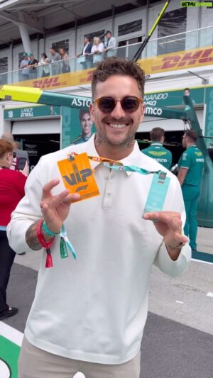 Renaud Blanchet Instagram - L’expérience @f1paddockclub pour le @f1gpcanada grâce à @heinekenca fut tout simplement mémorable! 🏎️

Gros merci à Heineken et en espérant s’y revoir l’année prochaine 💚

#ad