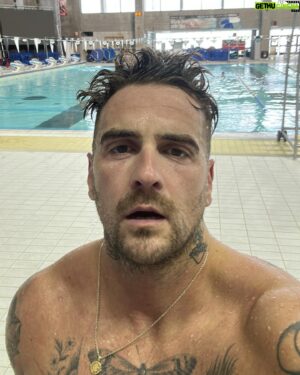 Renaud Blanchet Instagram - Avril 2024 🚴🏼🤳🐶🥩🍟