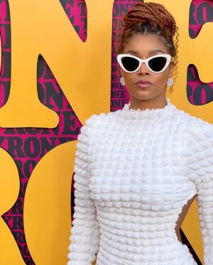 Renellè Nicole Instagram - It’s giving…Backless 2ply Cotto-nelle
Had a blast! Got invited to the Premiere of They Cloned Tyrone on @netflix 
#Netflix #TheyClonedTyrone
