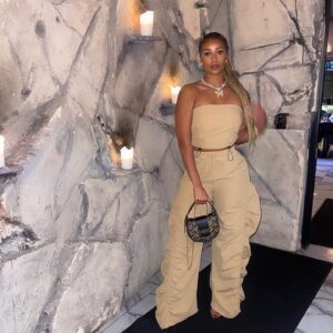 Renellè Nicole Instagram - How it started ➡️ ended
H-Town Edition