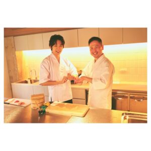 Renn Kiriyama Instagram - ・
ぴあ連載
月刊キリヤマガジン
第7回は寿司職人体験
ぜひご覧ください
切り方握り方
全てが奥深かった。最高でした
@ryuta36