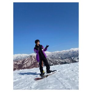 Renn Kiriyama Instagram - ・
やっと行けた
今年、最初で最後のスノボマン
