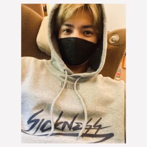Renn Kiriyama Instagram - ・
@sickness_tokyo 
新作フーディのオーダーは
10/3昼12時までとなります
自分は3サイズ着てます
昨年に比べフードがとてもいいかんじになりました
気になっていた方はこの機会に是非
黒グレーともにこの秋冬活躍してくれるはずです