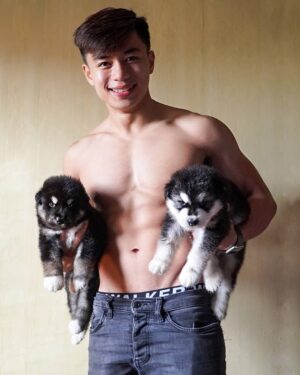 Renz Lagria Instagram - hi! hanap nyo po ba ay pang regalo? birthday or christmas gift?
eto na yun! ang napaka cute dogos! ALASKAN MALAMUTES!

di po pang budget meal ang breed nila kaya need po natin ibudget hihi @29 days na po sila ngayon

DM for inquiries!