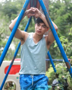 Renz Lagria Instagram - IM BACK! HOW U DOIN YALL!!!