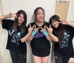 Reo Hazuki Instagram - スターダム5期生
同期です！！

 #STARDOM #スターダム #GanPro #女子プロレス
 #STARS #FWC #STC #同級生ず
 #コグマ #まなせゆうな #葉月
 #HAZUKI #はづらー村
