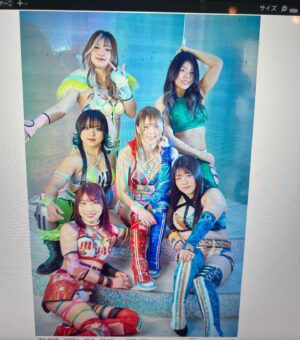 Reo Hazuki Instagram - 🌈🌟

 #STARDOM #スターダム #女子プロレス
 #STARS #FWC #STC #同級生ず
 #岩谷麻優 #飯田沙耶 #羽南 #コグマ #向後桃
 #HAZUKI #葉月 #はづらー村