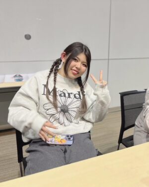 Reo Hazuki Instagram - 仙台サイン会でした〜！！

 #STARDOM #スターダム #女子プロレス
 #STARS #FWC #STC #同級生ず
 #HAZUKI #葉月 #はづらー村