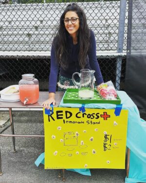 Reshma Shetty Instagram - Oh living the life . My kids lemonade stand for the Red Cross abandoned by my kid to be run by me . Glad I broke my fingers squeezing Lemons cos we sold out ! @americanredcross #goodcauses #loveofmylife