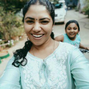 Reshmi Karthigeyan Instagram - Happy year ahead . . Let's make it safe by taking care of ourselves. . Stay safe and wish you all a great year ahead😍
tamilnewyear#vishuashamsagal#newyearnewvibes#sisterlove#momanddaughter#