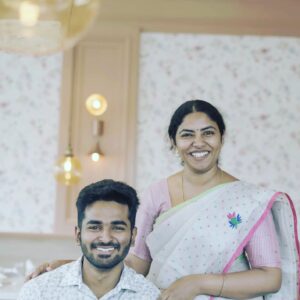 Reshmi Karthigeyan Instagram - Though many times we have shared the screen, never we had a picture of us in real. . Finally...😍😍
Watch our new episode on Disney hotstar
PC: @vijaykrish__ 
reelvsreal#momandson#erumasani#reshmikarthigeyan#jaiseelansivaram#Disney hotstar