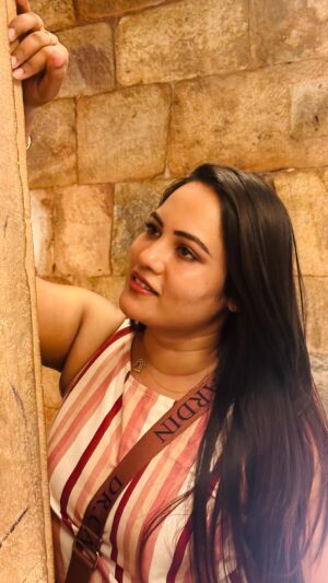 Reyaa Hari Instagram - Trending song 🤗#instagram #instadaily #video #edit #love #songs #instamood #pretty #goodvibes #positivevibes #reels #trendingreels #photography #reeloftheday