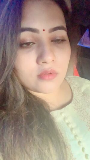 Reyaa Hari Instagram - Summaa😉😉 boring so one reel 😆