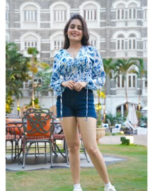 Rhea Sharma Instagram - Azure 🦋💙 

#summer #blue #mumbai