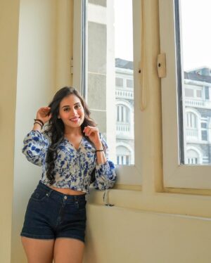 Rhea Sharma Instagram - Azure 🦋💙 

#summer #blue #mumbai