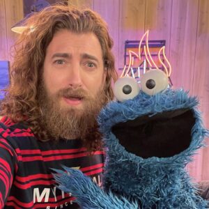 Rhett McLaughlin Instagram - So yeah. You might wanna make sure you catch GMM today