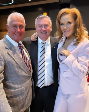 Rhonda Burchmore Instagram - Honoured to be invited to sing today at the inaugural Patrons Luncheon- hosted by 
Primrose Lady Potter AC in order to raise awareness and money for the @fionaelseycri in Ballarat , fighting cancer through research. #ProfessorGeorgeKannourakis #fionaelsey  #fightingcancer #research #Ballarat 🙏💕